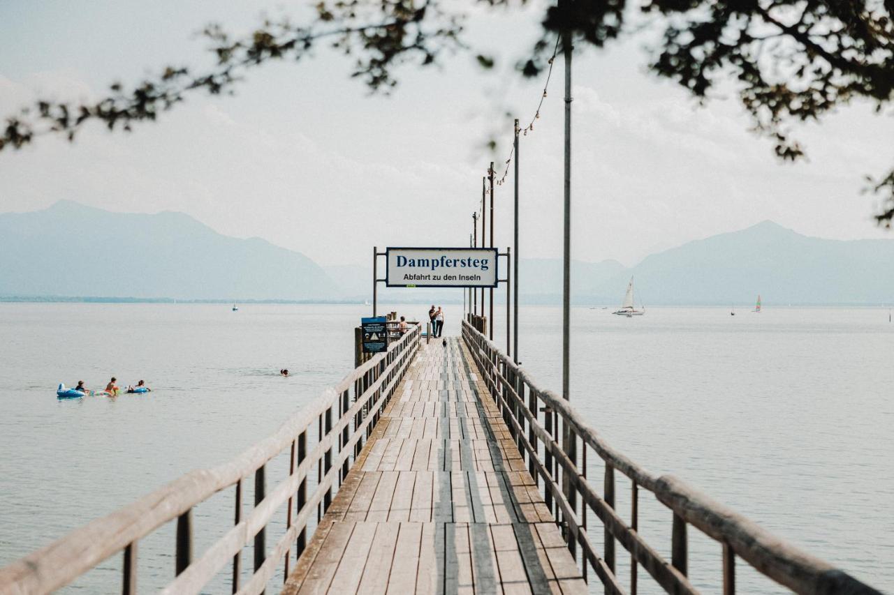 Chiemsee Ferienwohnung Gartenblick 프리엔암치엠시 외부 사진