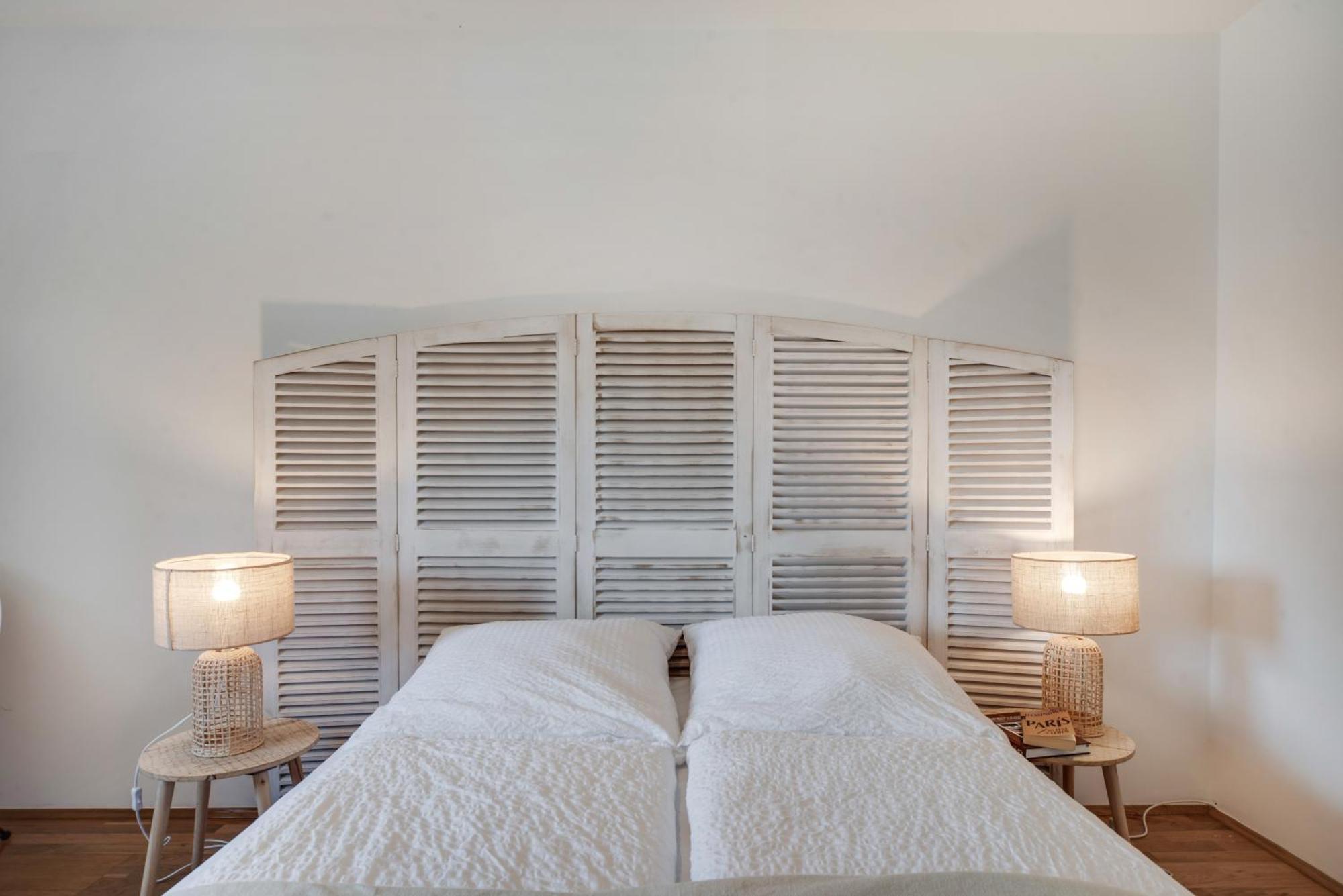 Chiemsee Ferienwohnung Gartenblick 프리엔암치엠시 외부 사진